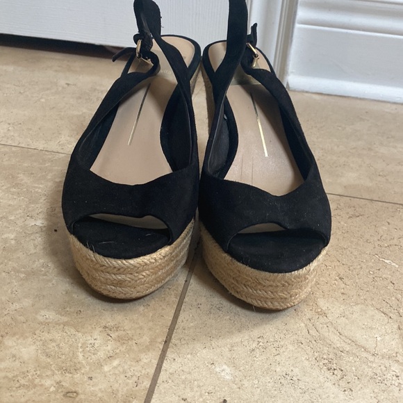 Dolce Vita Black Suede Peep Toe Straw Platform Wedges 4” Sandals - Picture 2 of 5